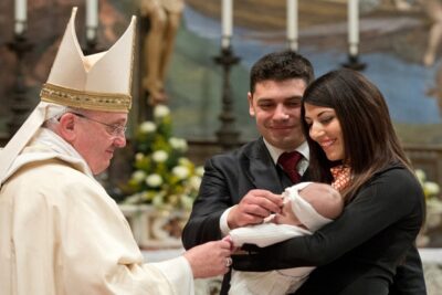 Requisitos-para-ser-padrino-de-un-Bautismo-1